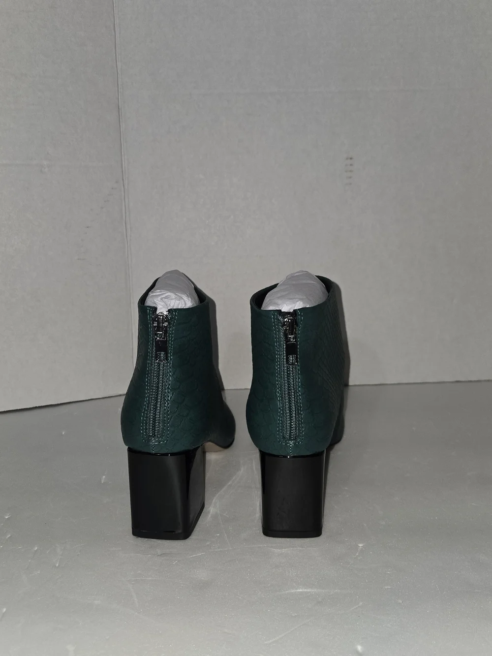 VHNY Teal Textured Pointed Toe Ankle Booties Size 6 NEW